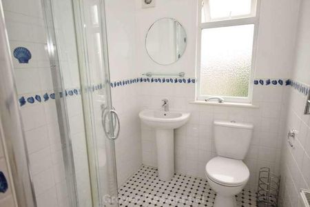 Belmont Avenue, New Malden, KT3 - Photo 3