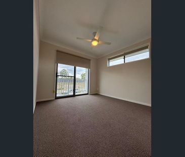 🏡 For Rent – Double-Storey Family Home with Solar Panels - Photo 5