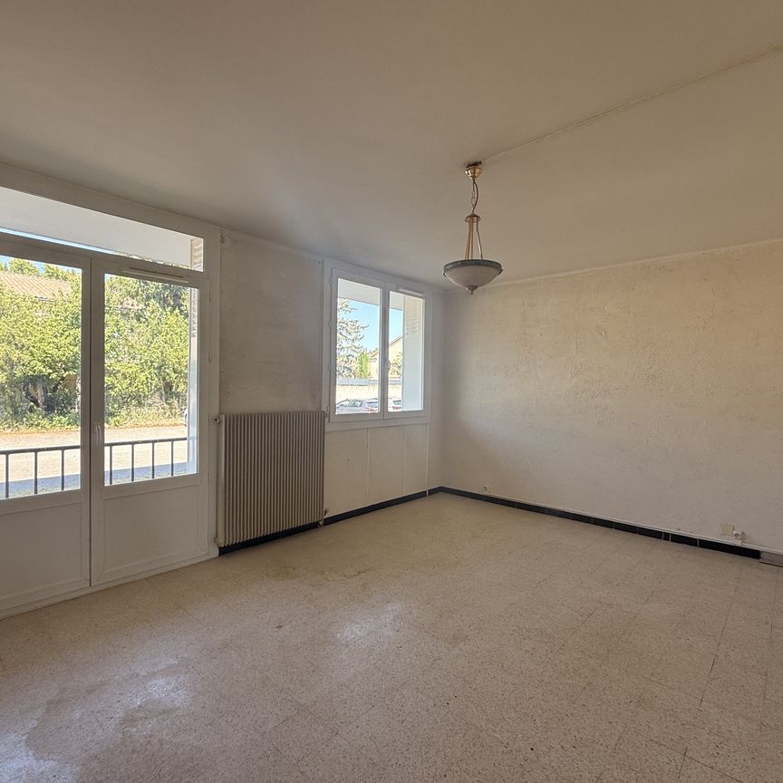 Location Appartement 3 pièces 65m² PONT ST ESPRIT 30130 - Photo 1