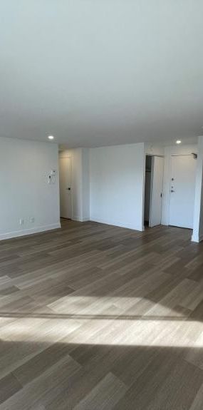 2 CH - 1 SDB - Côte Saint-Luc - $1,995 /mo - Photo 1