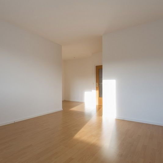 Ruhig wohnen am Waldrand mit idyllischem Ausblick - Photo 1