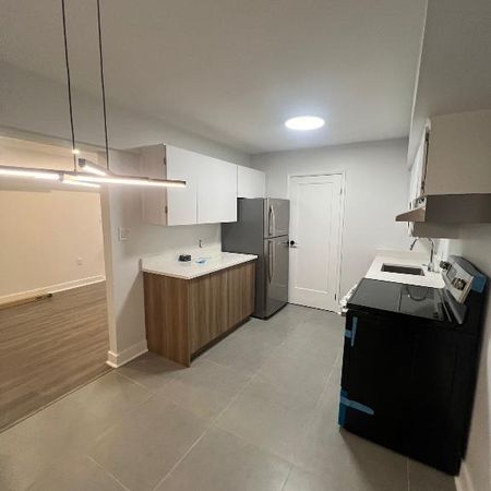 4 1/2 PIERREFONDS SUR 2 ÉTAGES - Photo 3