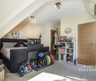 3 bedroom flat to rent - Photo 6