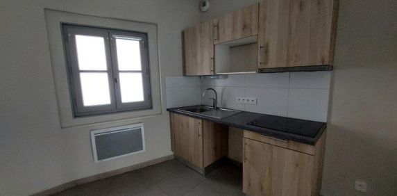 location Appartement T2 DE 40.8m² À AIX EN PROVENCE - Photo 2