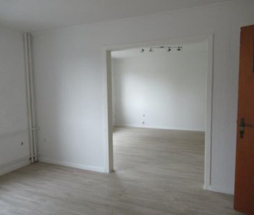 2-ZW mit Balkon am Ziegelteich 35 in Kiel zu vermieten! OTTO STÖBEN... - Foto 1