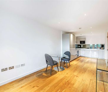 *3D virtual viewing available* - Fantastic one bedroom ground floor... - Photo 2