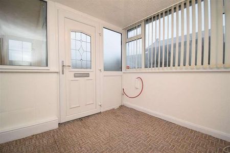 Mapplewell Drive, Ossett, WF5 - Photo 3