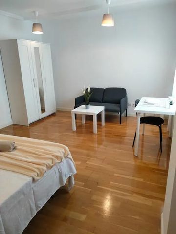 Calle de Rosario Romero, Madrid, Community of Madrid 28029 - Photo 4