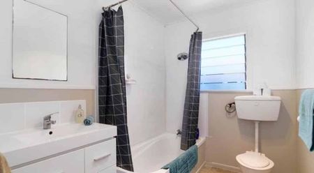 Cozy And Convenient - Photo 5