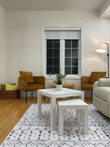 Condo Townhouse For Lease | N9255946 - Photo 2