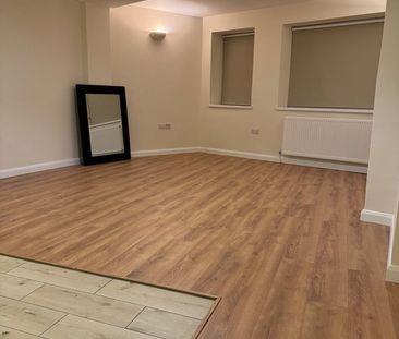 1 Bed Flat, Verney Road, SE16 - Photo 1