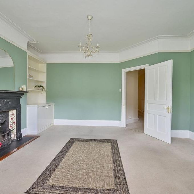 3 bedroom maisonette to rent - Photo 1