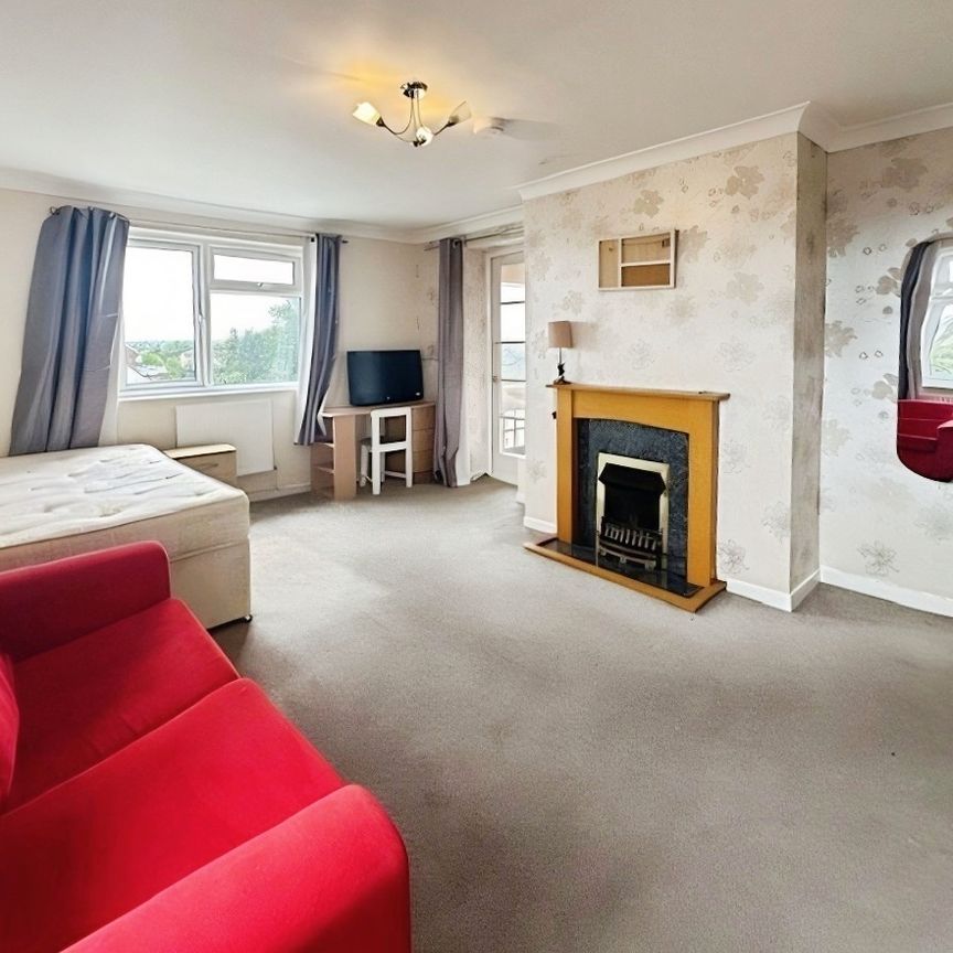 One-Bedroom House share - Photo 1