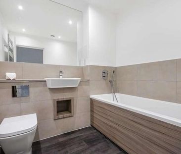 North Square, Newhall, Harlow, CM17 - Photo 2