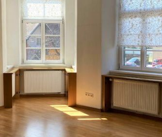 Helle, freundliche 2 Zimmer Altbau-Wohnung mit Balkon in Hauptplatz... - Photo 2