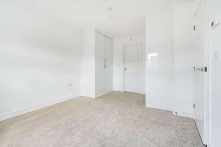 Taylor Lane, Preston, PR4 - Photo 4