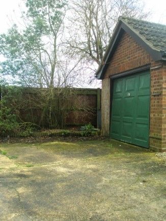 5 Bed - Wivenhoe - Photo 4