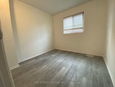 Detached Home For Lease | W8084040 - Photo 2