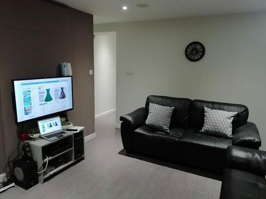 4 bedroom house share to rent - Photo 1