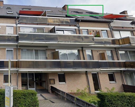 Appartement gelegen op de vierde verdieping met staanplaats - Photo 1