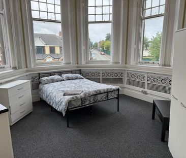 Room in a Shared House, Albert Road, B6 - Photo 4