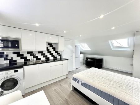 1 bedroom flat to rent - Photo 2