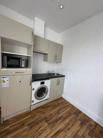 Studio to rent - Photo 5