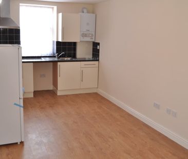 1 Bed Flat, Cardiff Road, LU1 - Photo 1