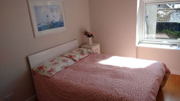 Apartment to rent in Cork, St Patrick's Hill - Photo 1