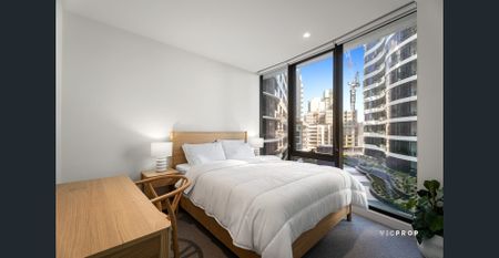 FULLY FURNISHED ELEGANT RIVERSIDE RETREAT! RESORT INSPIRED LUXURY - Photo 5