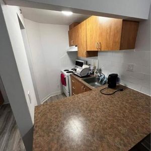 GHETTO MCGILL- STUDIO RENOVÉ & MEUBLÉ- EMPLACEMENT EXCEPTIONNEL - Photo 2