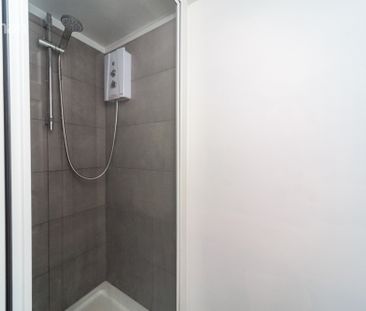 6 bedroom semi-detached house to rent - Photo 4