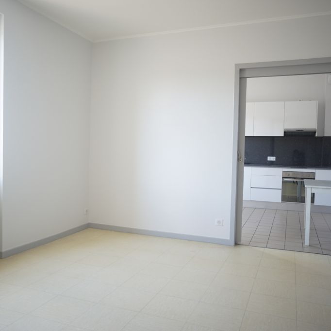 Location Appartement 3 pièces 65m² - Photo 1