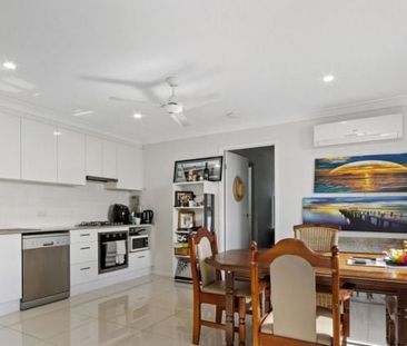 1-Bedroom Duplex in The Heights Estate! - Photo 3