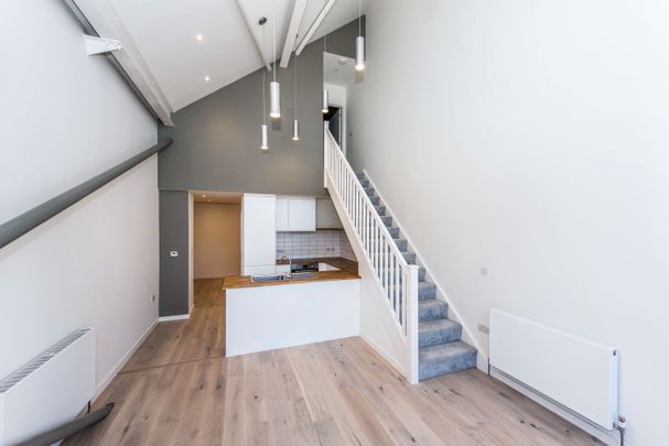 1 bedroom apartment to rent Becketts Place, Hampton Wick, Kingston upon Thames, KT1 - Photo 1