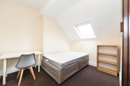 Norwood Terrace, Leeds - Photo 2