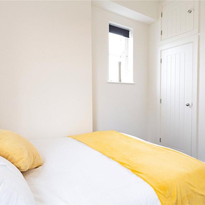 3 bedroom apartment to rent - Photo 1
