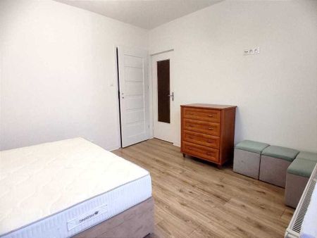 2 pok. + 2 balkony,garderoba,w domu jednorodzinnym - Photo 2