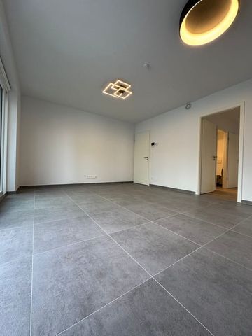 Appartement te huur - Foto 2