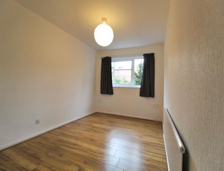1 Bedroom Apartment To Let - Photo 3