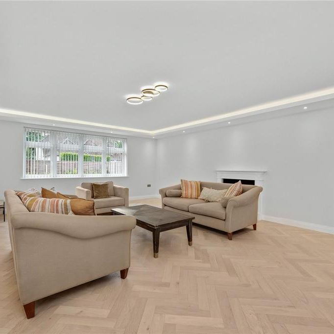 5 bedroom detached house to rent - Photo 1