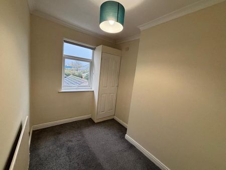 4 bedroom detached house to rent - Photo 5