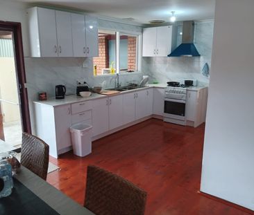 Keysborough - Photo 4