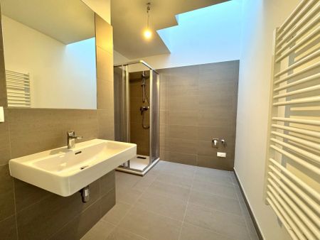 2 Zimmer DG Wohnung mit separatem Arbeitsbereich - großzügige Terrasse & Klimaanlage - Erstbezug - UNBEFRISTETE Mietdauer - Photo 5