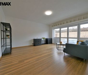 Pronájem bytu 2+1 96 m² - Photo 1