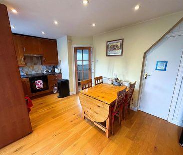 2 bedroom semi-detached house to rent - Photo 5
