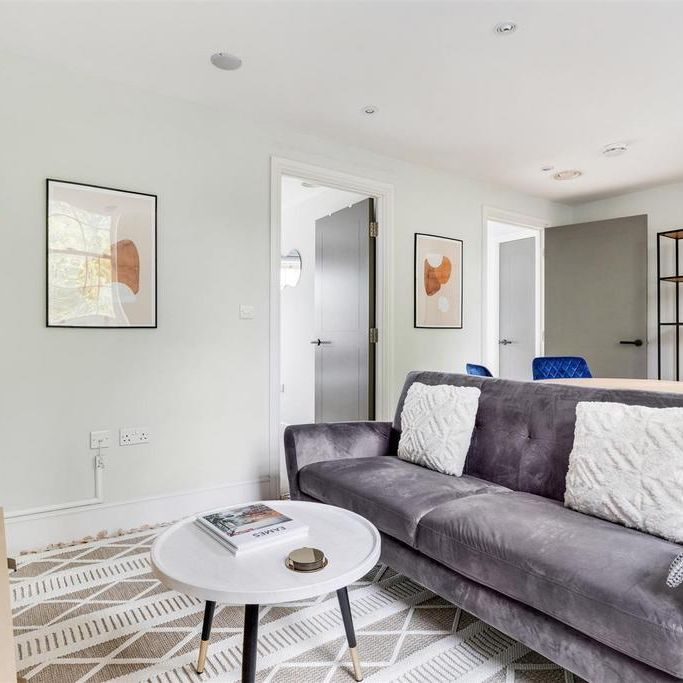 2 bedroom flat to rent - Photo 1