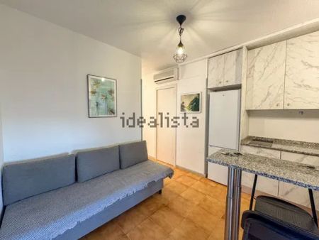 Alquiler de piso en Gaspar Perrelló - Photo 2