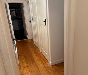 Room in a Shared Flat, Sanderstead Road, CR2 - Photo 4