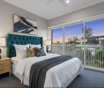 Stunning 3-Level Executive Townhouse in Leafy Morningside - Photo 5